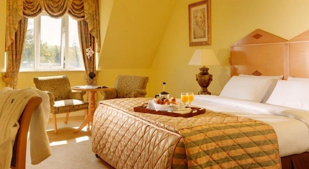 Breaffy Woods Hotel キャッスルバー エクステリア 写真